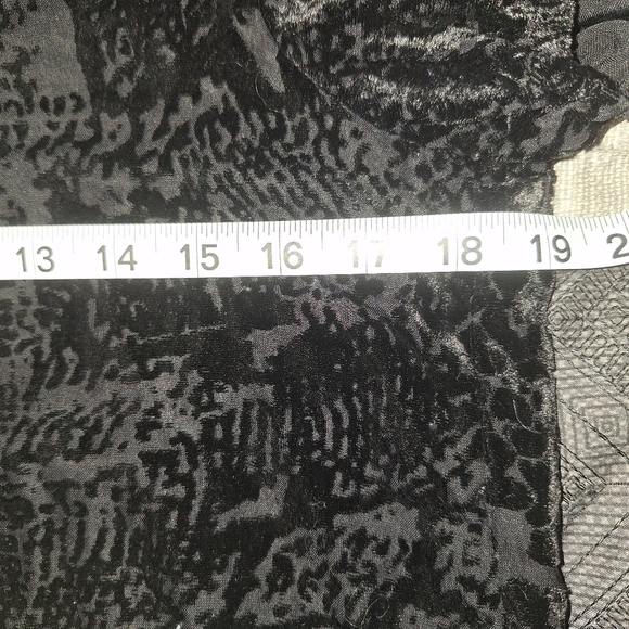 NWT Dear John Verona Spotted Velvet Sheer Top Size S Black Short Sleeve - Picture 12 of 13